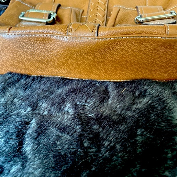 Leather Tignanello Crossbody Bag in Cognac - Picture 6 of 9